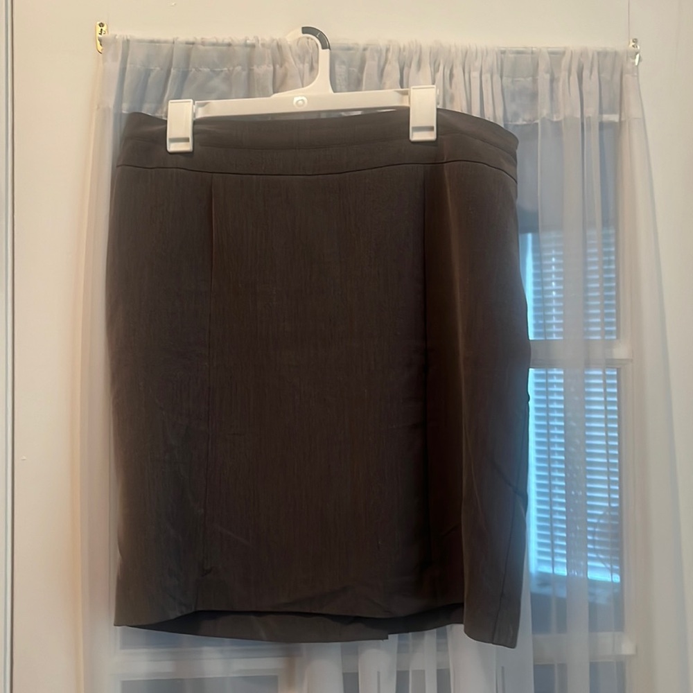 Grey pencil skirt -size 14
